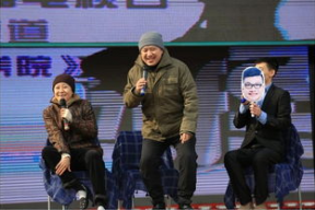 吃瓜群众看娱乐新闻直播,吃瓜群众围观娱乐圈风云变幻