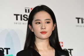 刘亦菲娱乐吃瓜,揭秘明星幕后生活点滴