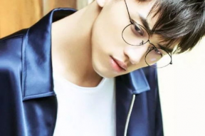 娱乐吃瓜君许魏洲,娱乐吃瓜界的风云人物